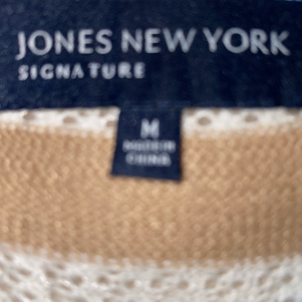 sweater - Picture 3 of 5